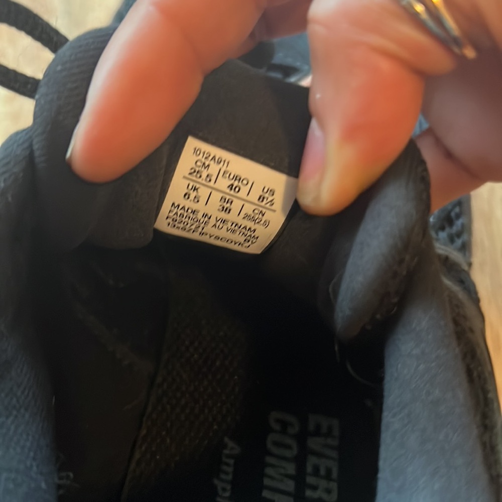 🔥ASICS SNEAKERS🔥 - Picture 8 of 8